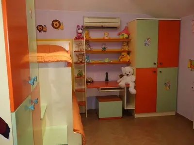 Apartment 2+1 for rent in Rruga e Kavajës, Tirana, 160 m². Photo 9 of 11