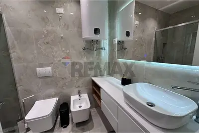 Apartament 2+1 me qera në Lake View Residences, Tiranë, 126 m². Foto 6 nga 7