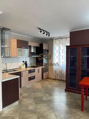 Appartamento 2+1 in affitto ad Ali Demi, Tirana, 90 m². Foto 2 di 6