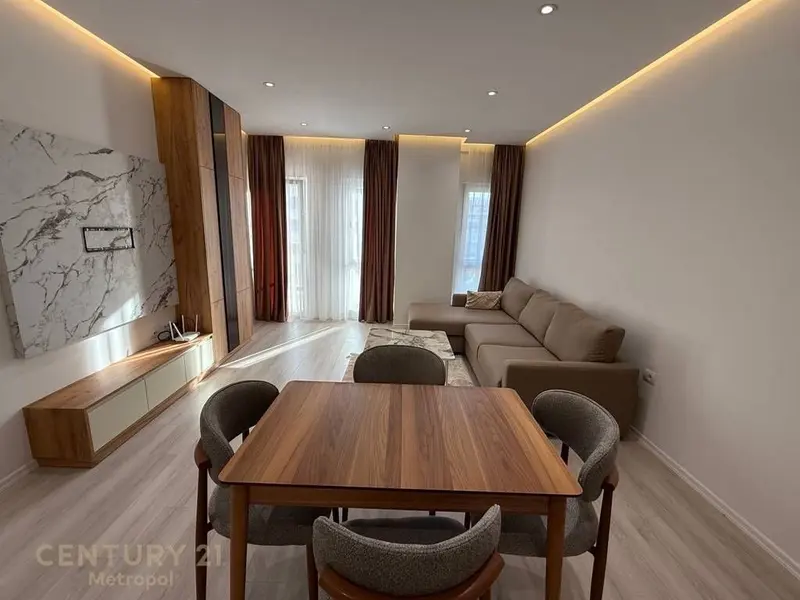 Appartamento 1+1 in affitto a Zogu i Zi, Tirana, 71 m²