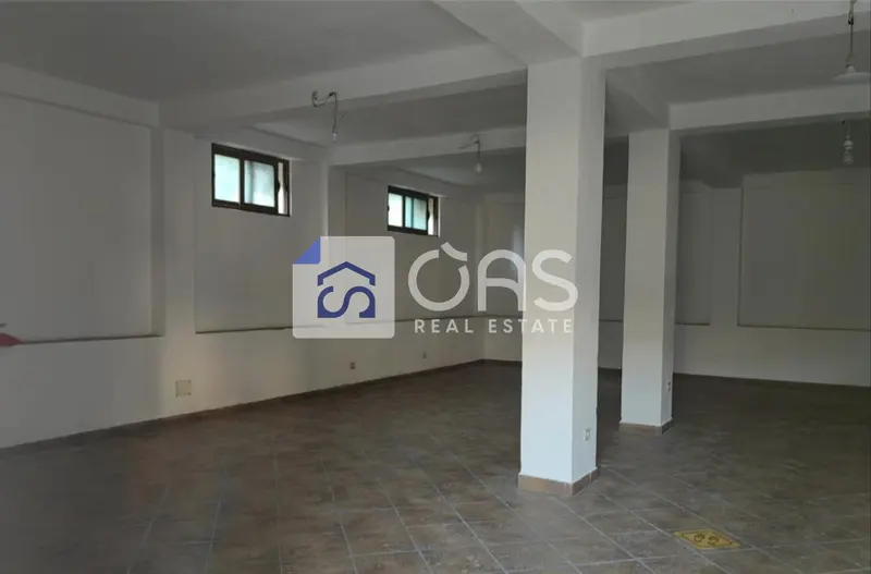 Magazinë me qera në Rruga Tonin Harapi, Tiranë, 100 m²
