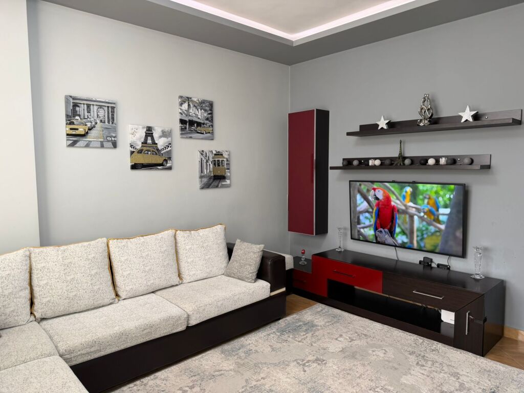 Apartament 2+1 me qera në Astir, Tiranë, 110 m²