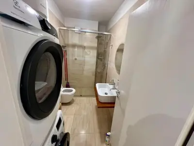 Apartment 1+1 for rent in Rruga Siri Kodra, Tirana, 65 m². Photo 3 of 3