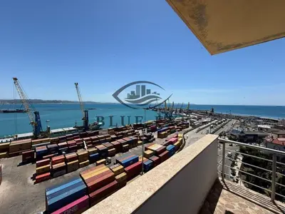 Apartment 3+1 for rent in Rruga Egnatia, Durrës, 140 m². Photo 5 of 8