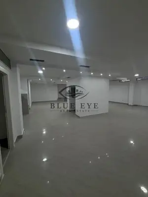 Locale commerciale in affitto a Stadiumi, Durazzo, 174 m². Foto 3 di 11