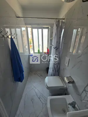 Apartament me qera në 21 Dhjetori, Tiranë, 40 m². Foto 9 nga 10