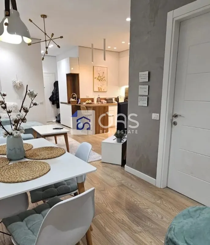 Appartamento 1+1 in affitto a Liqeni i Thatë, Tirana, 68 m²