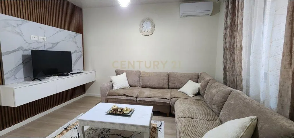 Appartamento 1+1 in affitto a Hyrja e Durresit, Durazzo, 56 m². Foto 1 di 8