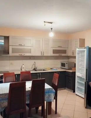 Apartment 2+1 for rent in Tirana, 77 m². Photo 3 of 4