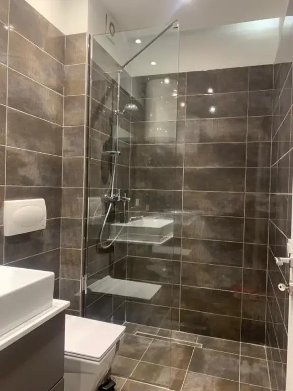 Appartamento 2+1 in affitto a 21 Dhjetori, Tirana, 93 m². Foto 3 di 3