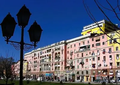 Ambient biznesi me qera në Rruga Bardhok Biba, Tiranë, 215 m². Foto 1 nga 3