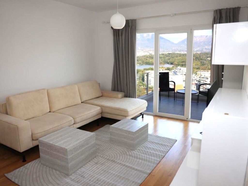 Apartament 2+1 me qera në Liqeni i Thatë, Tiranë, 90 m²