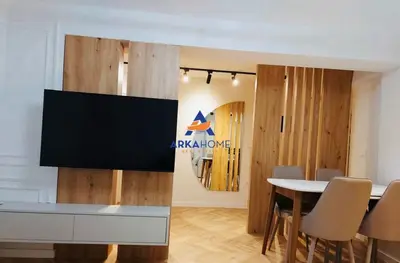 Apartament 2+1 me qera në Tregu Elektrik, Tiranë, 70 m². Foto 3 nga 5