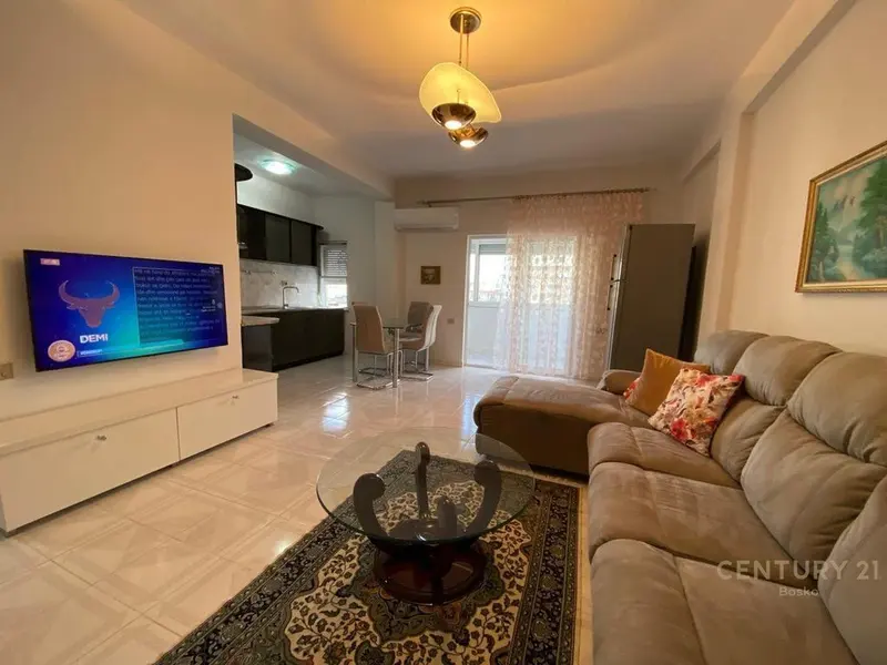 Appartamento 2+1 in affitto a Rruga Haxhi Dalliu, Tirana, 110 m²