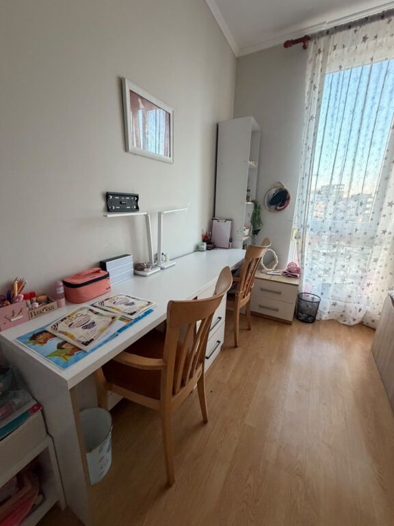 Apartment 2+1 for rent in 21 Dhjetori, Tirana, 120 m². Photo 2 of 3