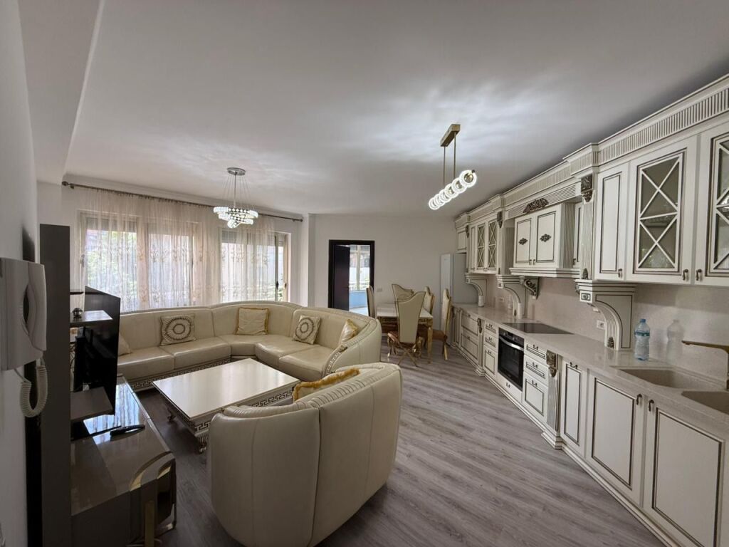 Apartament 2+1 me qera në Yzberisht, Tiranë, 85 m²