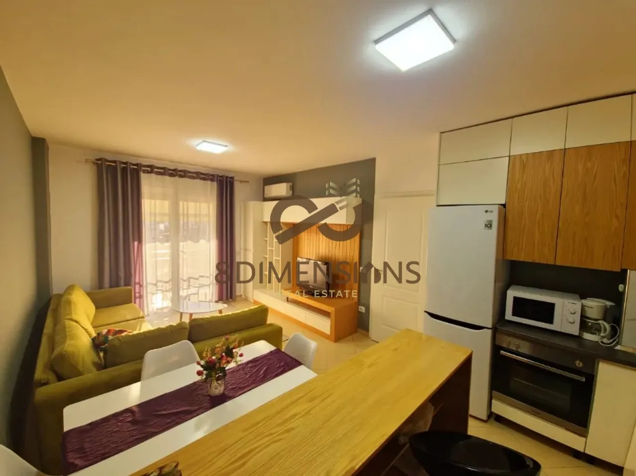 Apartament 2+1 me qera në Rruga 5 Maji, Tiranë, 85 m². Foto 1 nga 4