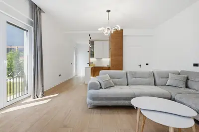 Vilë me qera në Shkozet, Durrës, 300 m². Foto 3 nga 9