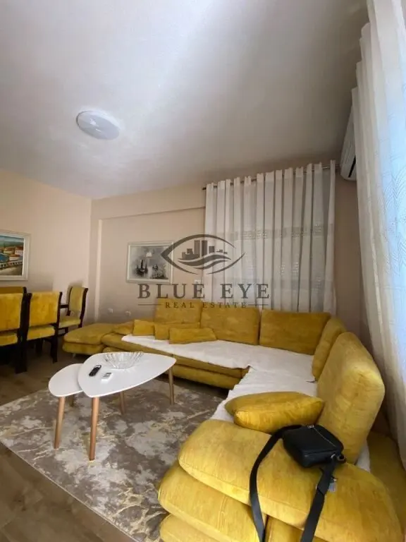 Apartament 2+1 me qera në Gjykata, Durrës, 80 m²