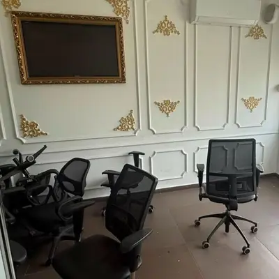 Office for rent in Rruga Ferit Xhajko, Tirana, 240 m². Photo 1 of 3