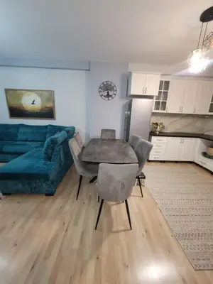 Apartament 2+1 me qera në Golden Park, Tiranë, 94 m². Foto 4 nga 7