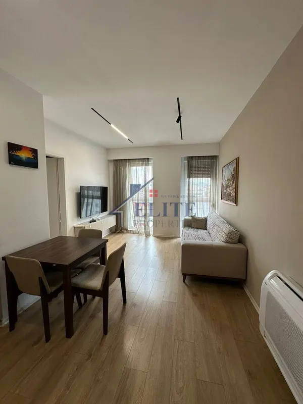 Appartamento 1+1 in affitto a Rruga Siri Kodra, Tirana, 65 m²