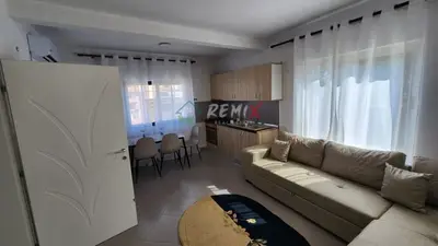 Casa indipendente 2+1 in affitto a Muzeu i Dëshmorëve, Durazzo, 150 m². Foto 7 di 12