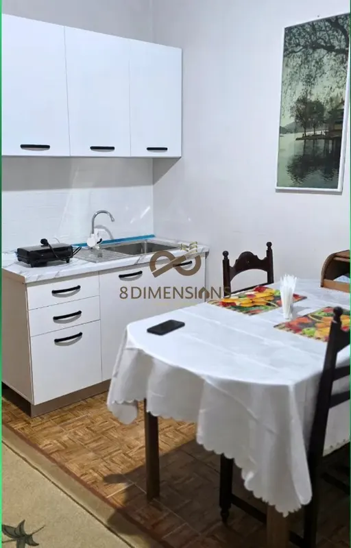 Appartamento 1+1 in affitto a Restorant Durrësi, Tirana, 80 m²