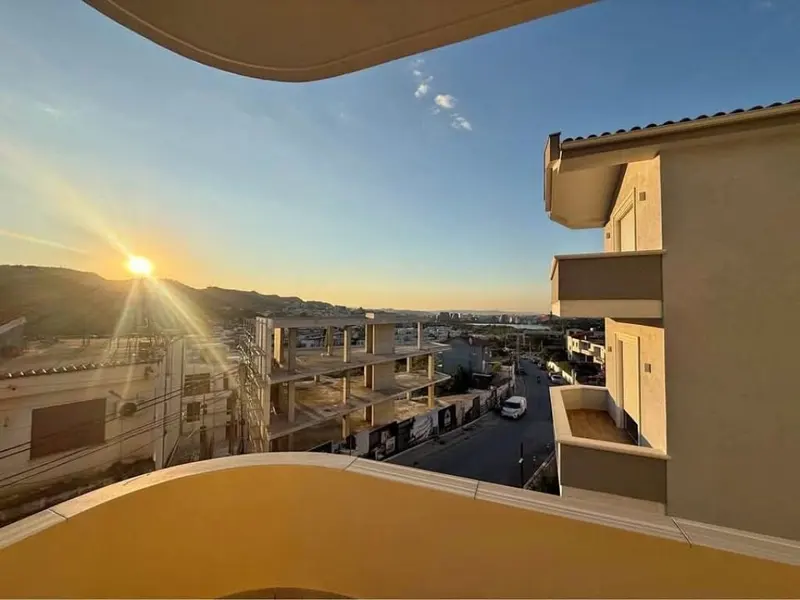 Vilë 3+1 me qera në Sauk, Tiranë, 130 m²