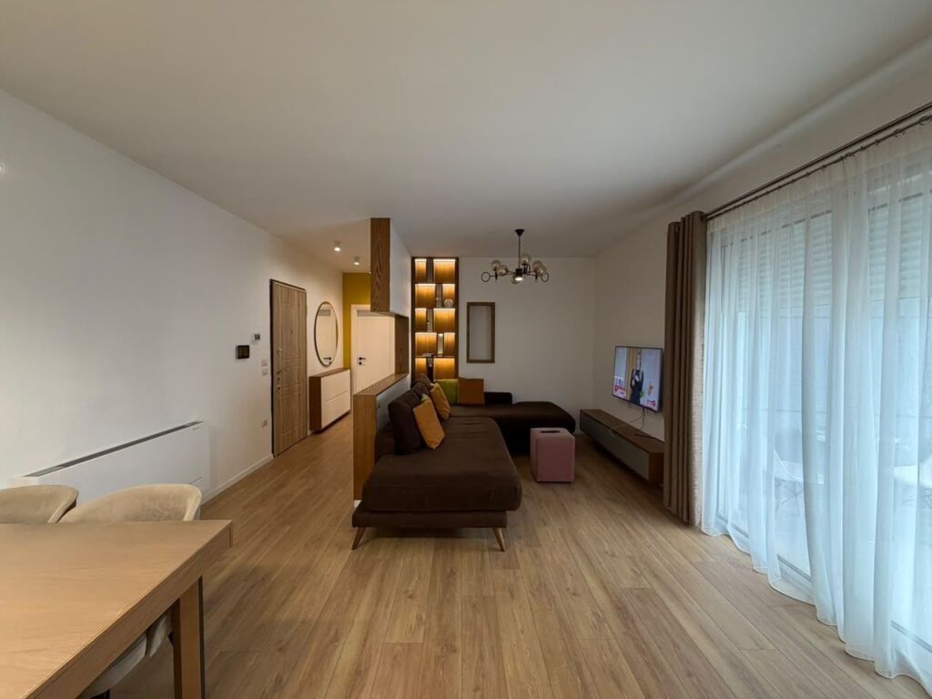 Apartment 2+1 for rent in Kopshti Botanik Zoologjik, Tirana, 130 m²