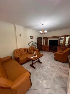 Apartament 2+1 me qera në Plazh, Durrës, 105 m². Foto 2 nga 10