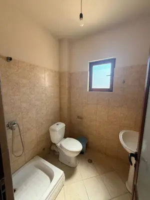 Garsoniere me qera në Rruga Rrota e Kuqe, Durrës, 47 m². Foto 3 nga 3