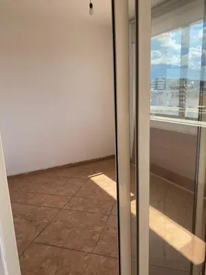 Apartament 1+1 me qera në Pazari i Ri, Tiranë, 90 m². Foto 4 nga 9