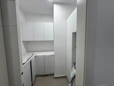 Apartament 3+1 me qera në Rruga e Kosovarëve, Tiranë, 150 m². Foto 7 nga 12