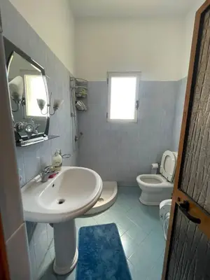 Casa indipendente 3+1 in affitto a Markata Fruta Perimeve & Bylmet, Durazzo, 119 m². Foto 6 di 12