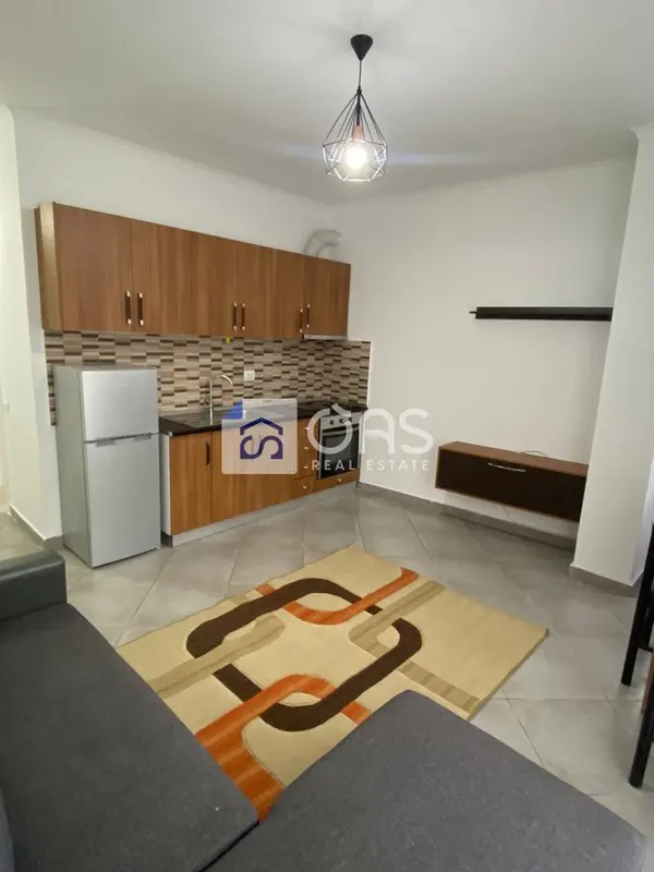 Appartamento 1+1 in affitto ad Astir, Tirana, 74 m²