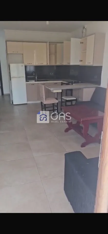 Apartament 1+1 me qera në Laprakë, Tiranë, 90 m². Foto 1 nga 6