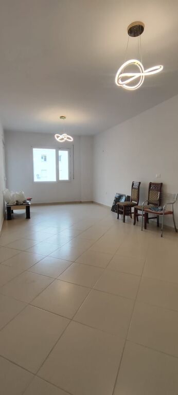 Appartamento 2+1 in affitto a Fresku, Tirana, 90 m². Foto 2 di 3