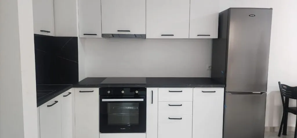 Appartamento 1+1 in affitto a Spitali QSUT, Tirana, 75 m². Foto 1 di 6