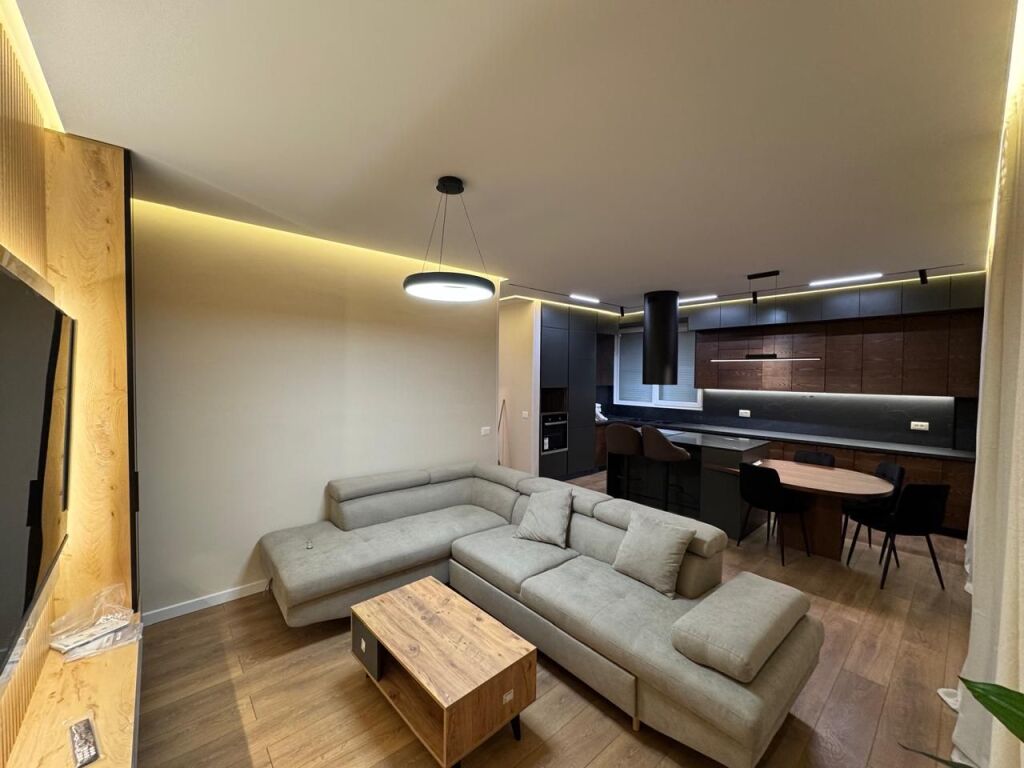 Apartment 2+1 for rent in Kopshti Botanik Zoologjik, Tirana, 120 m². Photo 1 of 3