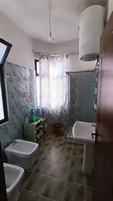 Apartament 2+1 me qera në Rruga Fuat Toptani, Tiranë, 95 m². Foto 4 nga 8