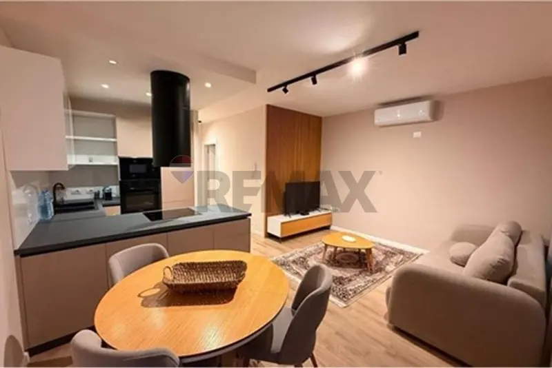 Apartament 1+1 me qera në Materniteti i Ri, Tiranë, 79 m²