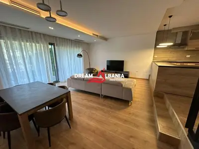 Vilë me qera në Mullet, Tiranë, 250 m². Foto 4 nga 12