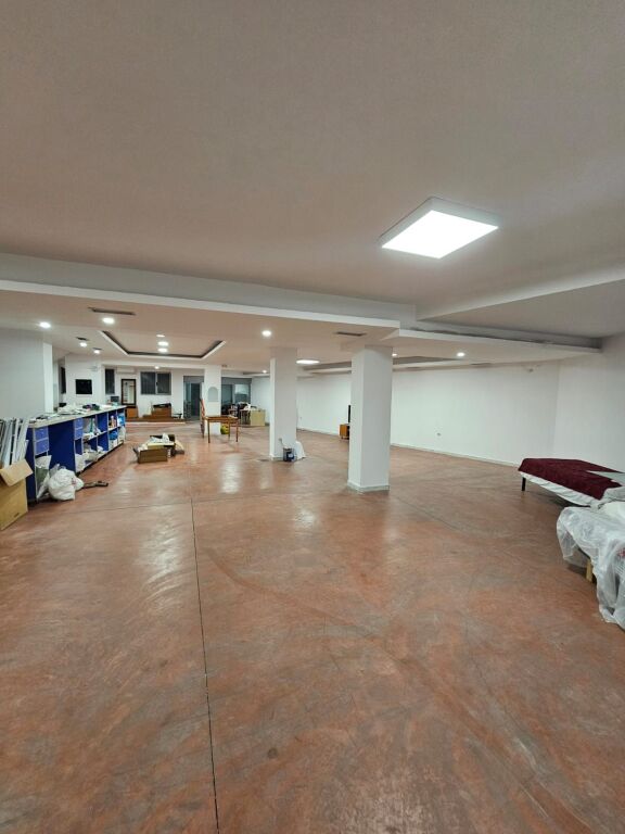 Warehouse for rent in Rruga Jordan Misja, Tirana, 485 m². Photo 3 of 3