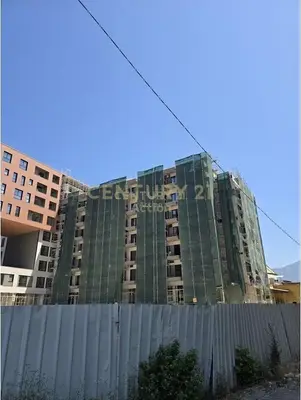 Apartment 2+1 for rent in Rruga Karl Gega, Tirana, 106 m². Photo 2 of 3