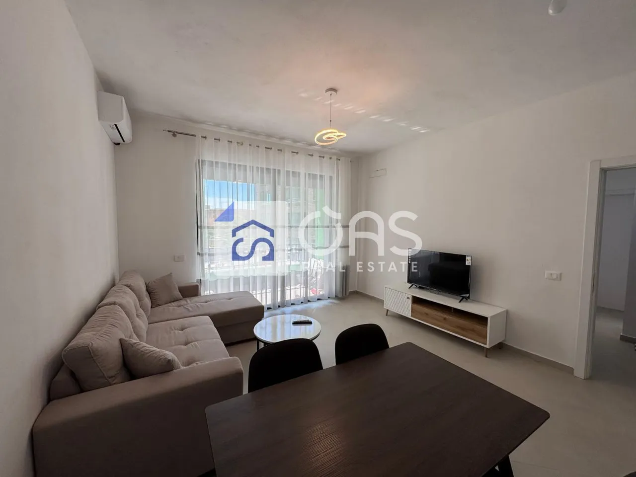 Apartament 2+1 me qera në 5 maj, Tiranë, 90 m². Foto 1 nga 4