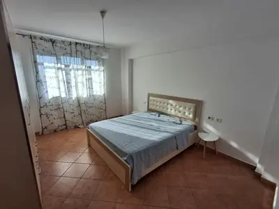 Apartament 2+1 me qera në Casa Italia, Tiranë, 110 m². Foto 2 nga 10