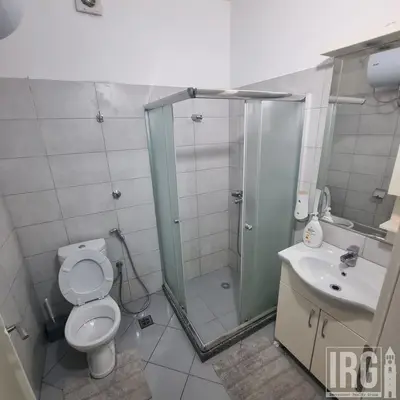 Apartament 2+1 me qera në Bulevardi Bajram Curri, Tiranë, 70 m². Foto 6 nga 9
