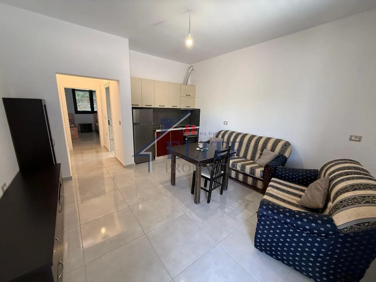 Apartament 1+1 me qera në Mëzez, Tiranë, 60 m². Foto 1 nga 9