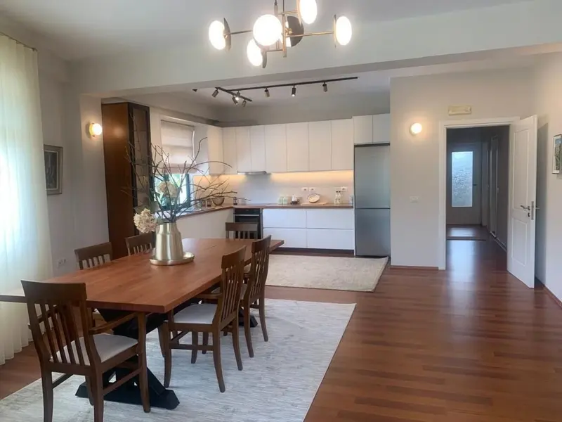 Vilë me qera në Qarku i Gjirokastrës, Gjirokastër, 160 m²